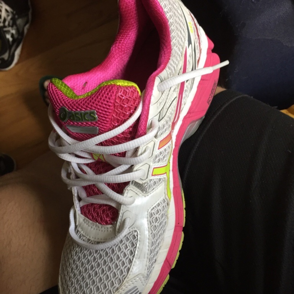Asics running shoes - Picture 4 of 4