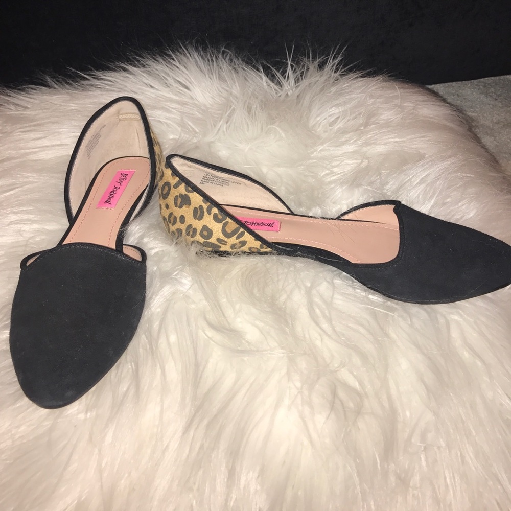 Betsey johnson flats