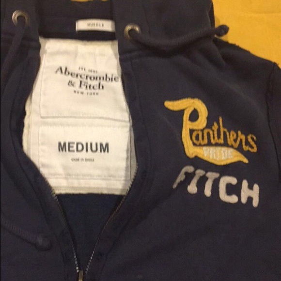 Vintage Abercrombie hoodie - Picture 2 of 2