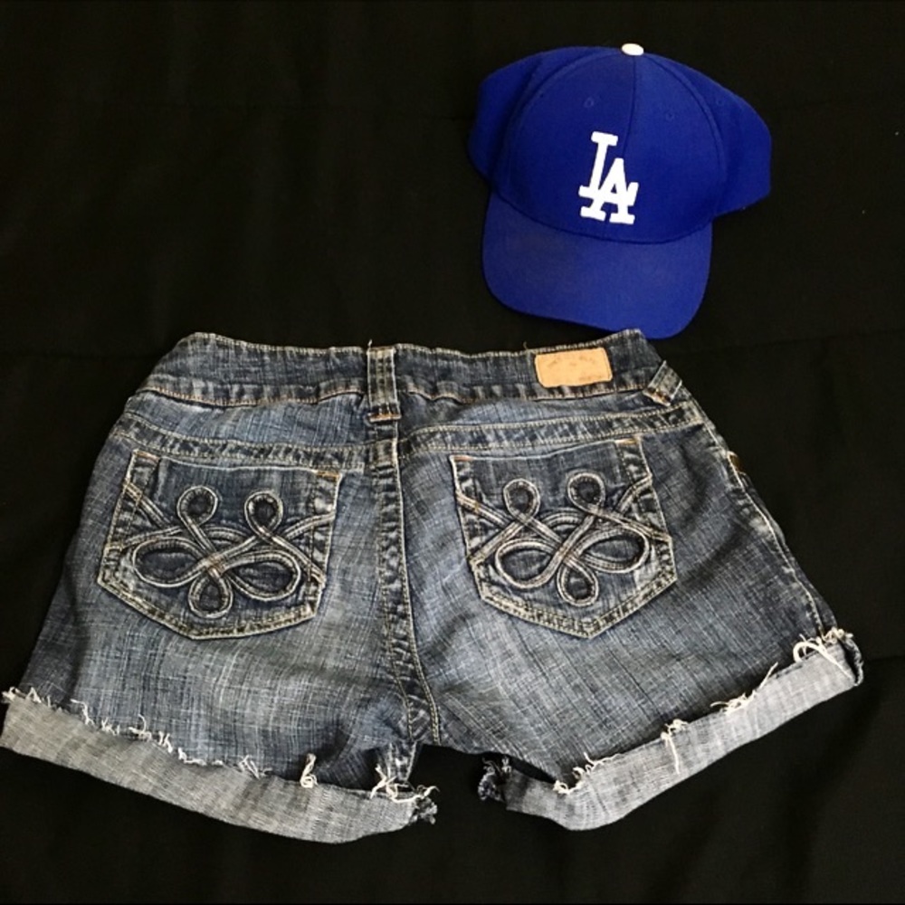 DIY Jean Shorts ✂️