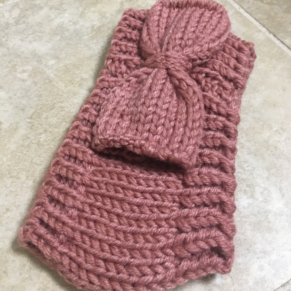 MAKE AN OFFER Bow knit headband - Picture 3 of 4