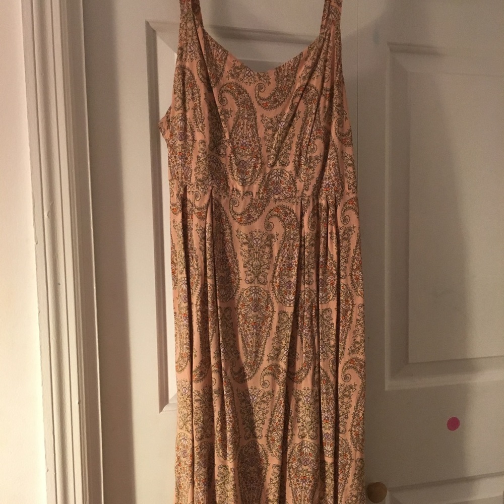 Old Navy Paisley Maternity Dress