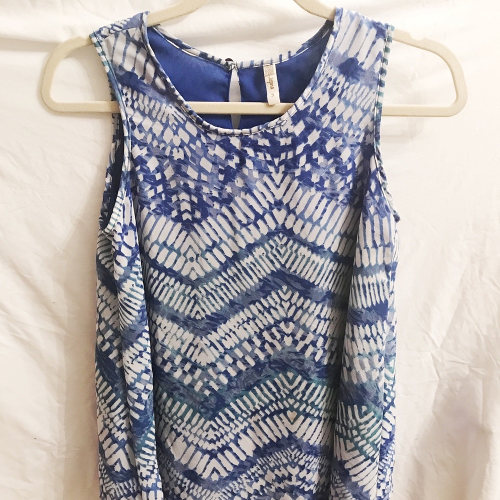 Blue patterned layered tank