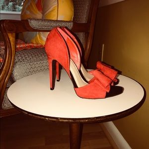 Red Bow pumps ❤️