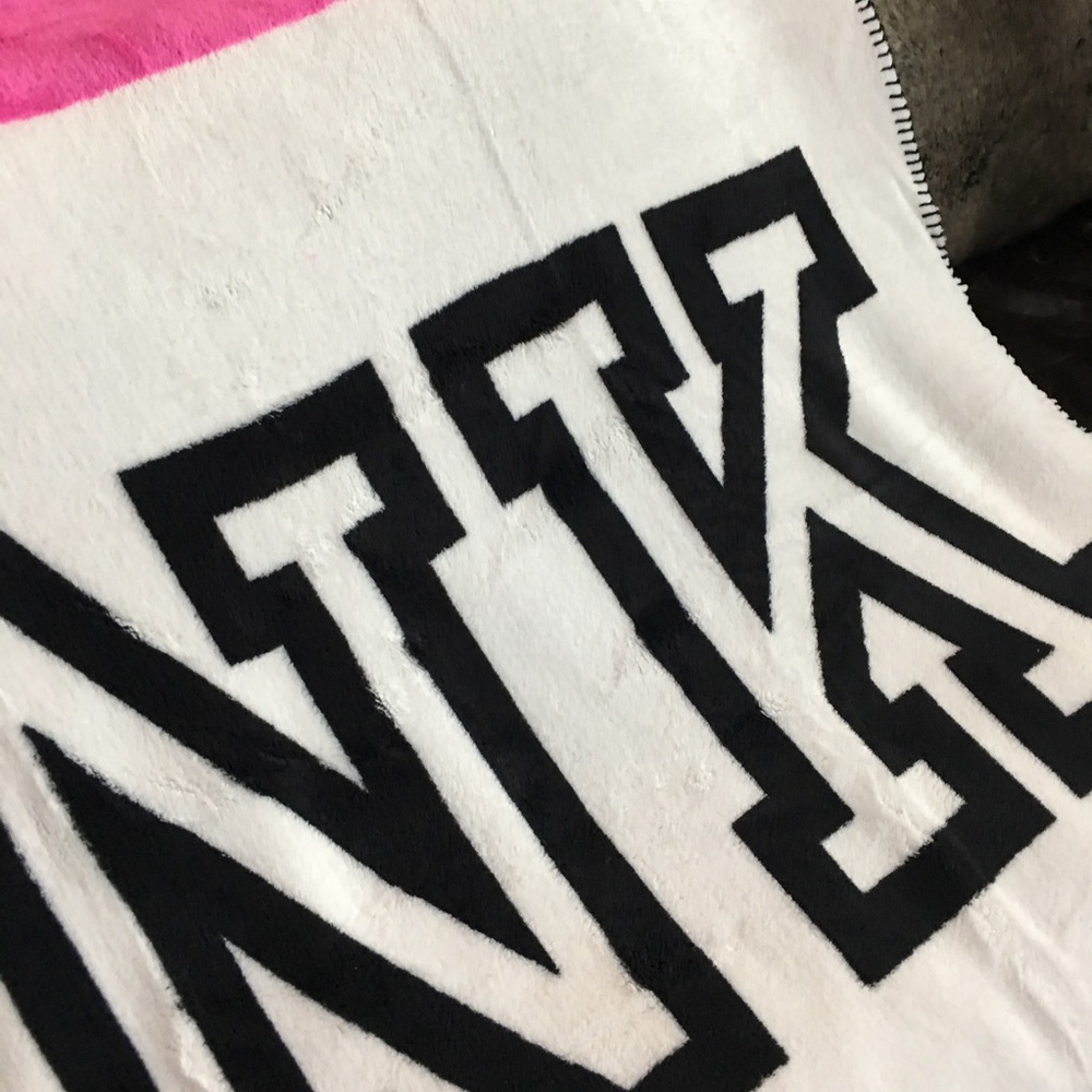 PINK Throw Blanket - Picture 5 of 8