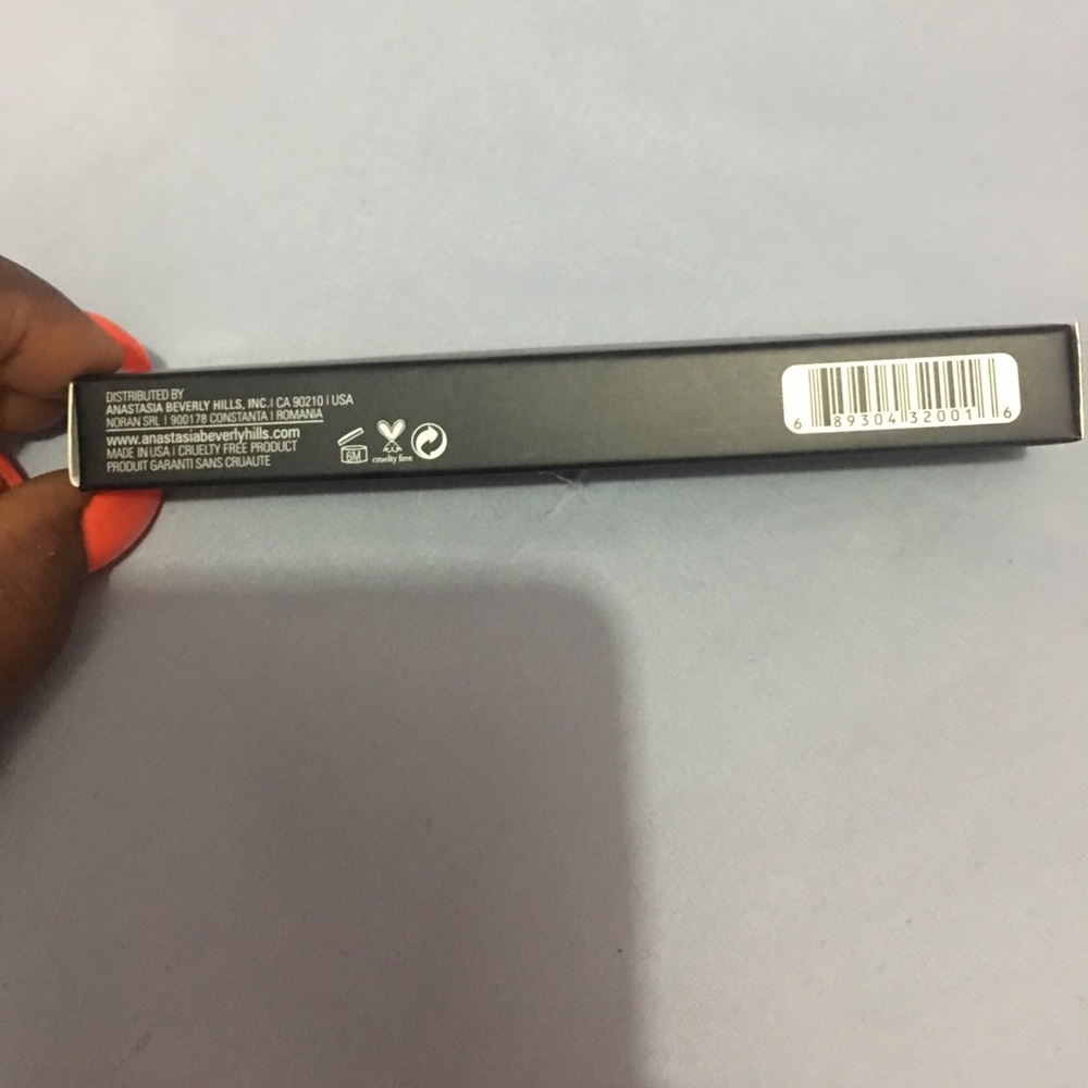 Anastasia beauty hills liquid black eyeliner - Picture 2 of 4