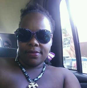 Meet your Posher, Hyleiana