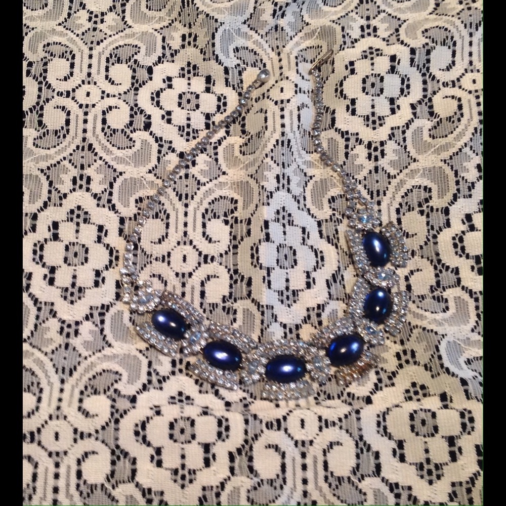 FAUX SAPPHIRE & RHINESTONE NECKLACE