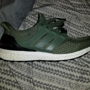 Olive ultra boost