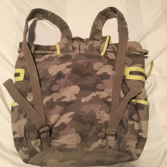 Back Pack - Picture 2 of 4