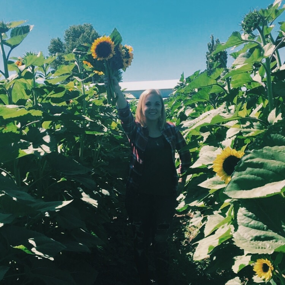 Meet your Posher, Danielle