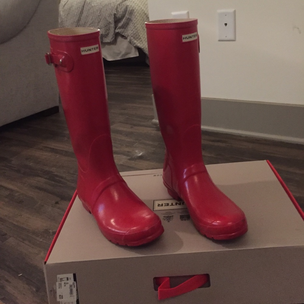 Hunter Red Gloss Rainboots