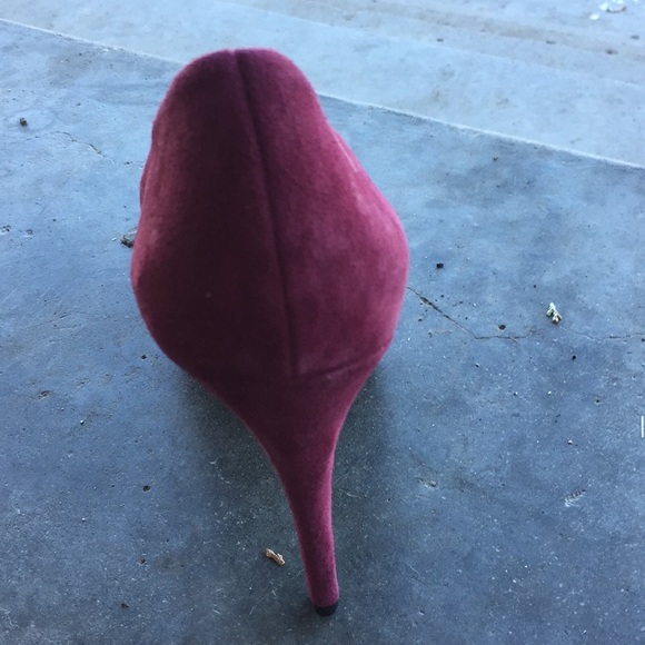 Velvet purple Guess heels size 8.5 - Picture 6 of 8