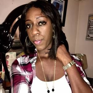 Meet your Posher, Amoy