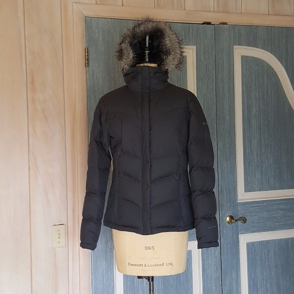 Columbia Jackets & Blazers - Columbia Black Puffer Down Jacket - Size S