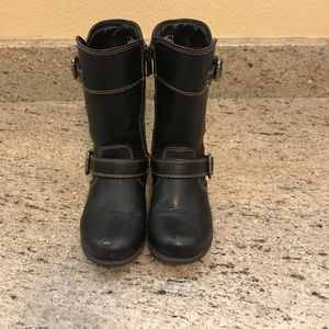 Toddler born boots size 8