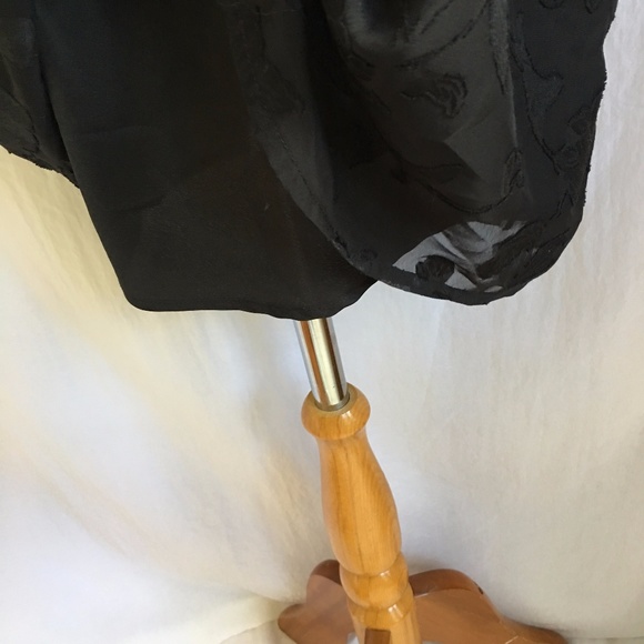 SOLD!!BB Dakota Layered Sheer Floral Overlay Dress - Picture 6 of 8