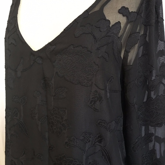 SOLD!!BB Dakota Layered Sheer Floral Overlay Dress - Picture 5 of 8