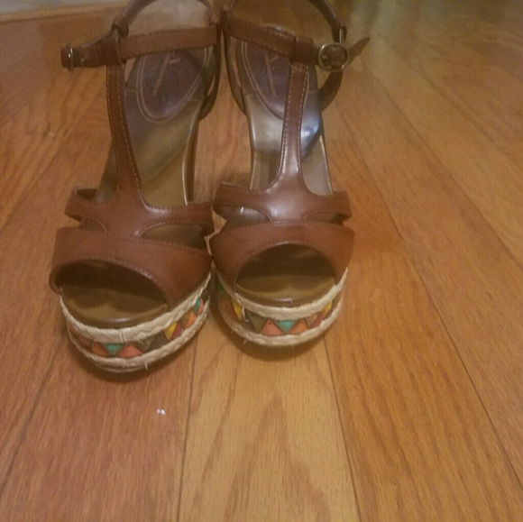 Shoes - Picture 2 of 3