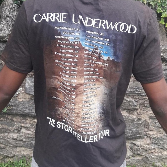 Carrie Underwood Story Teller Tour Tee - Picture 4 of 4