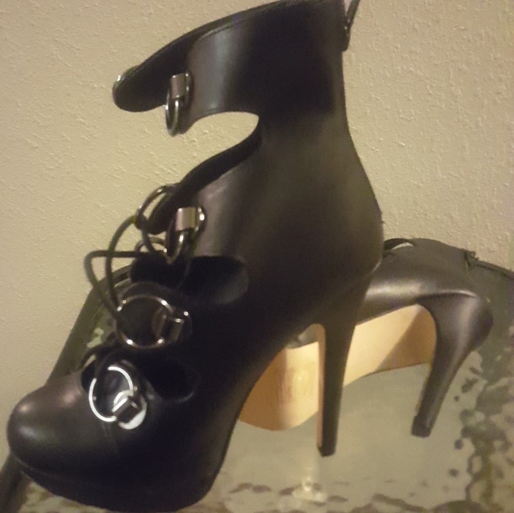 Paper Fox Maclaren Shoe