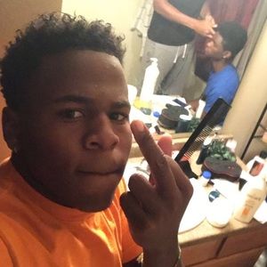 Meet your Posher, Elijah