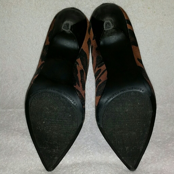 Leopard Pring Pointed Toe 3in Heels by Rampage - Picture 6 of 7