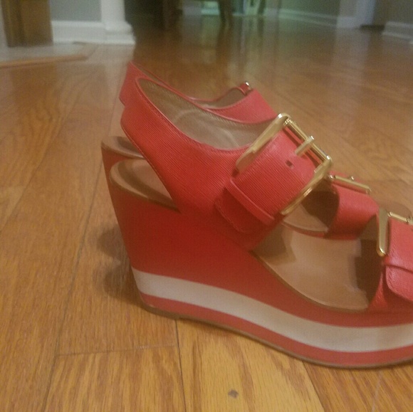 Shoes - Picture 2 of 3