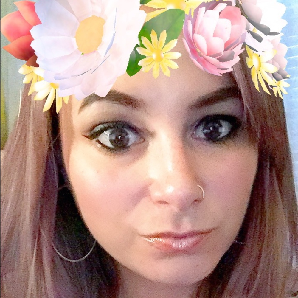 Meet your Posher, Elena