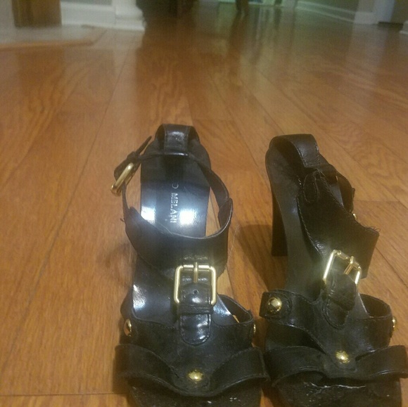 Black and gold buckle shoes - Picture 2 of 2