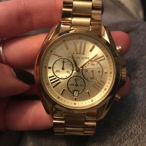 Michael Kors Oversized gold watch