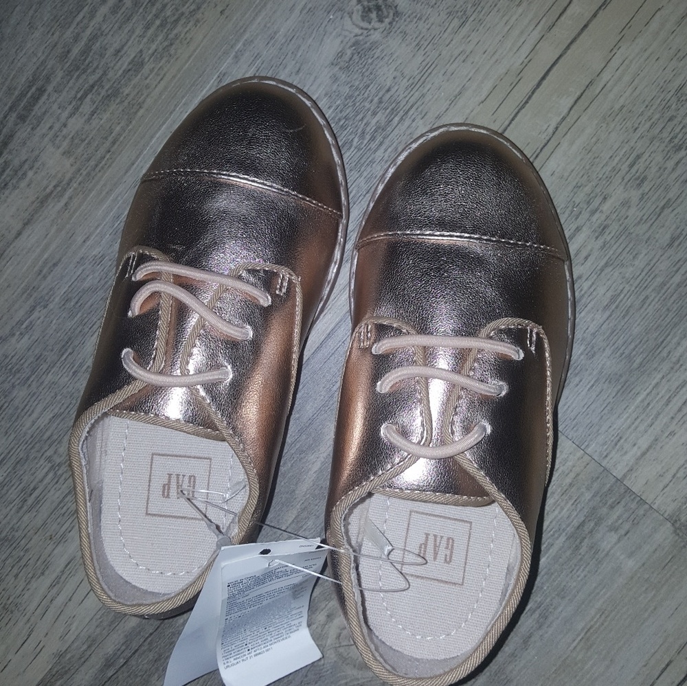 Gap toddler metallic oxfords