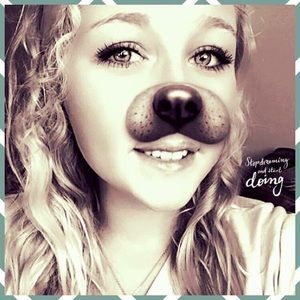 Meet your Posher, Decemberlyn