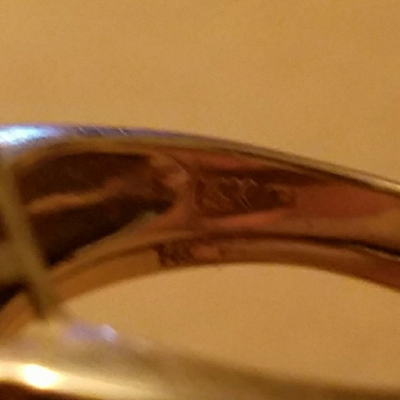 14 kt Yellow Gold Wedding Set - Picture 3 of 8