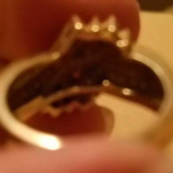 14 kt Yellow Gold Wedding Set - Picture 4 of 8