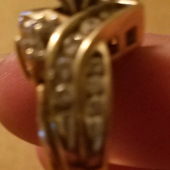 14 kt Yellow Gold Wedding Set - Picture 7 of 8