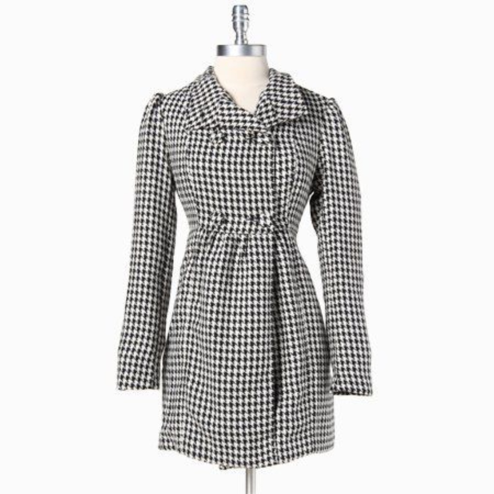 ModCloth Tulle Black/White Houndstooth Peacoat