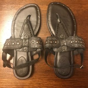 Arias black sandals