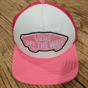 VANS OFF THE WALL Snap Back Pink Trucker Hat