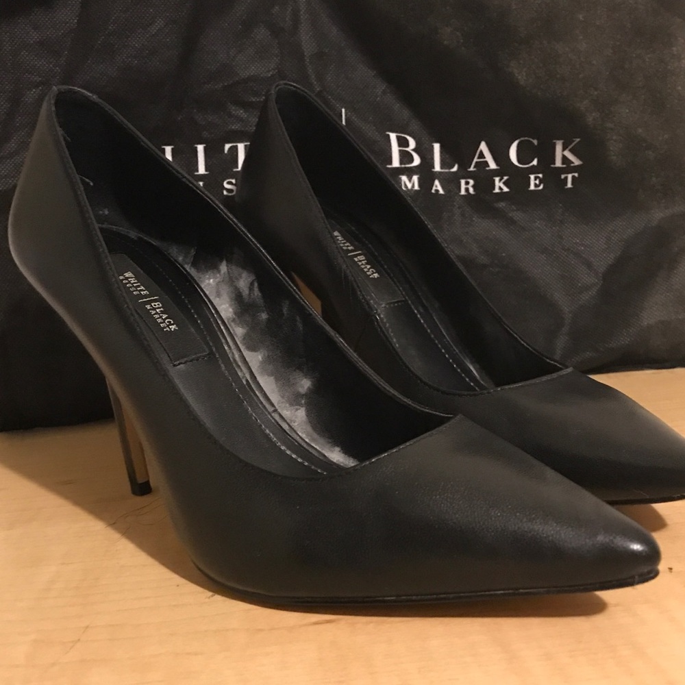 Black Pumps and bag