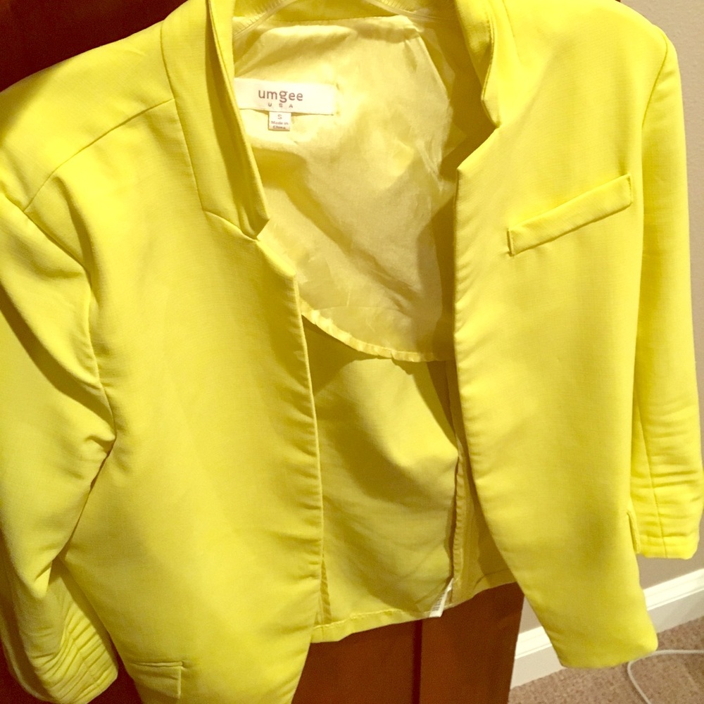 Super cute blazer