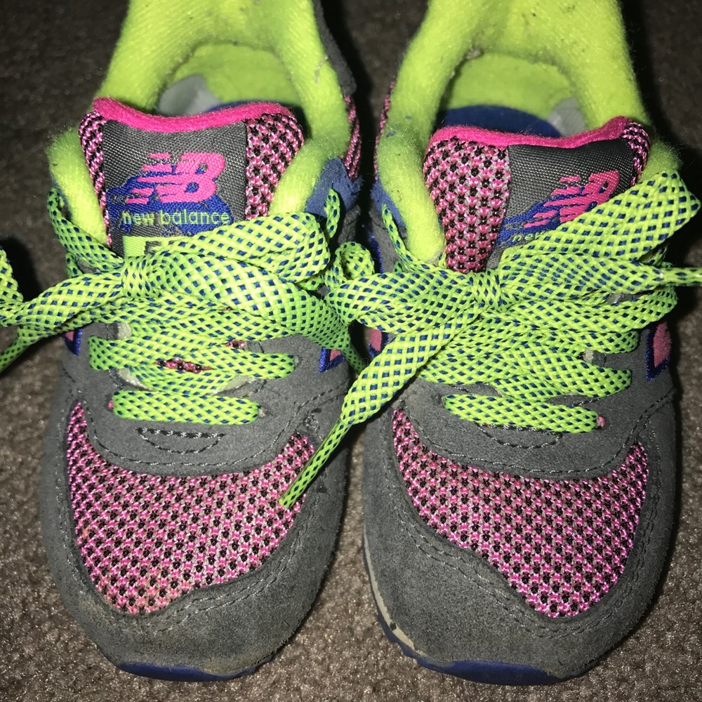 New Balance Tennis Shoes