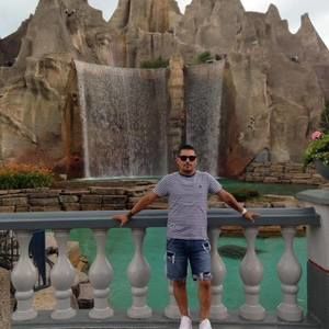 Meet your Posher, Luis