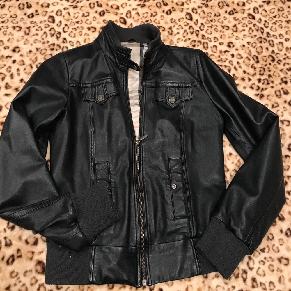 Leather jacket! Good condition !