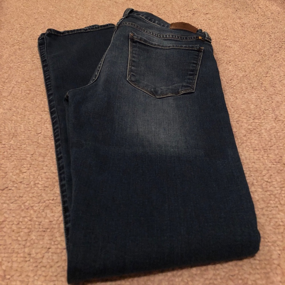 Lucky Brand Dark Wash Straight Jeans