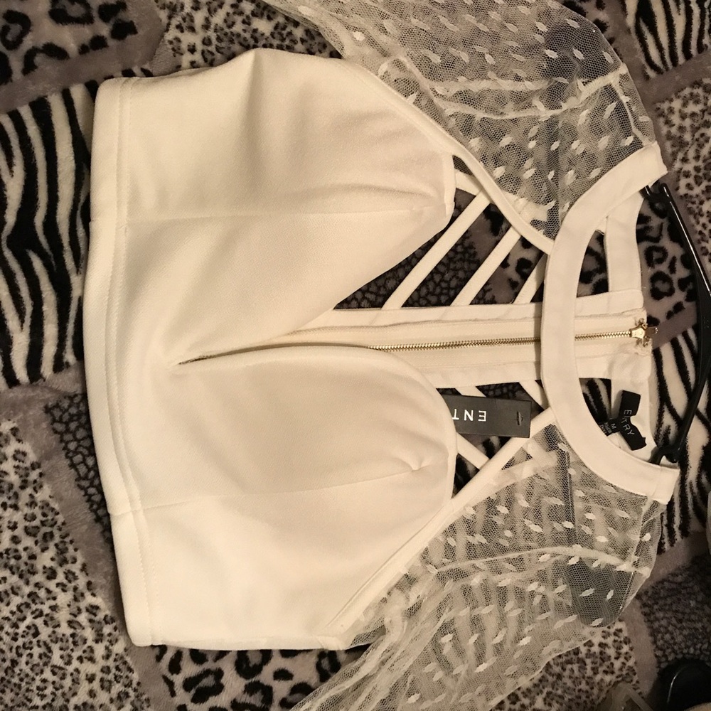 Crop top