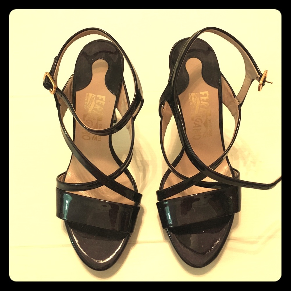 SALVATORE FERRAGAMO 7B PUMPS