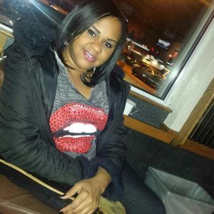 Meet your Posher, Deidra