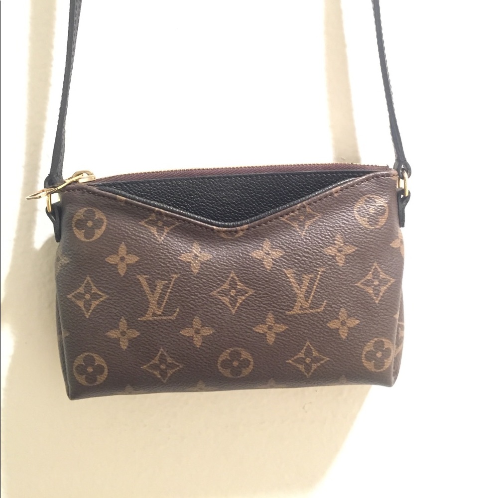 Louis Vuitton Pallas Clutch