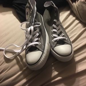 Brand New NEVER worn Gray Converse